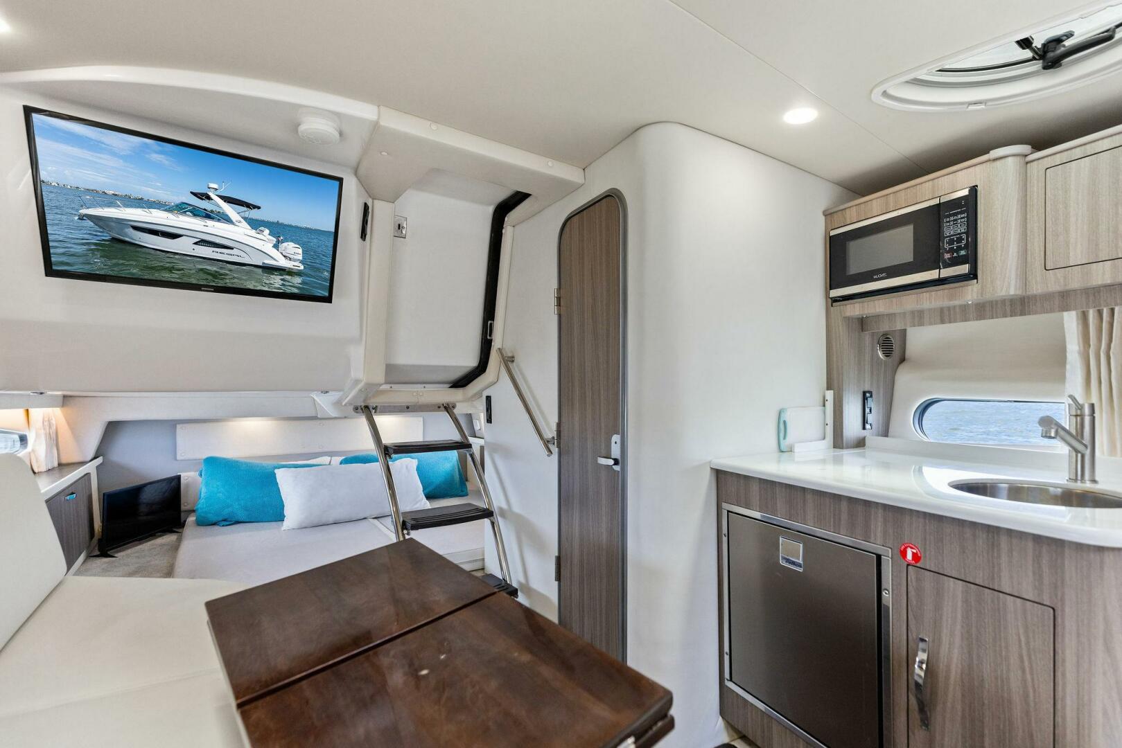 Slide: The Image of 2020 Regal 33 XO 'Snuffleupagus'-Cabin - 5490254