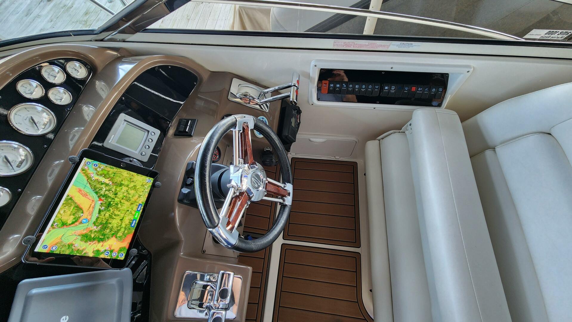 Slide: The Image of 2006 Regal 3560 - 5216120