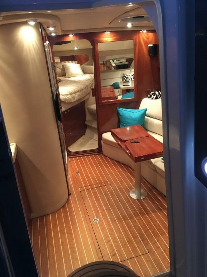 Slide: The Image of 2006 Regal 3560 - 5168897