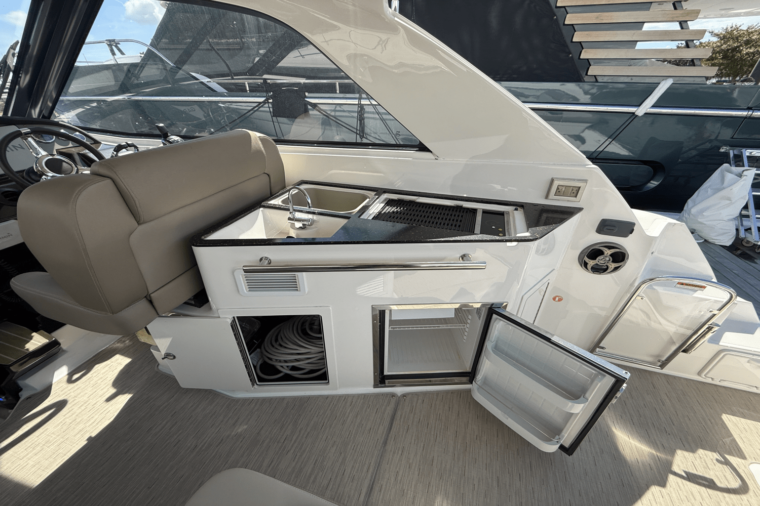 Slide: The Image of Regal 35 SPORT COUPE 2015 - 19