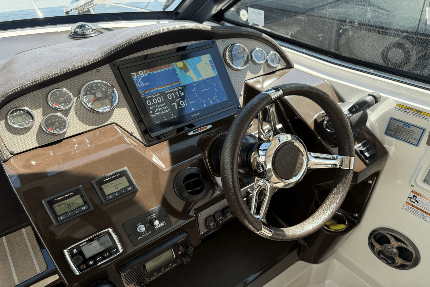 Slide: The Image of Regal 35 SPORT COUPE 2015 - 25