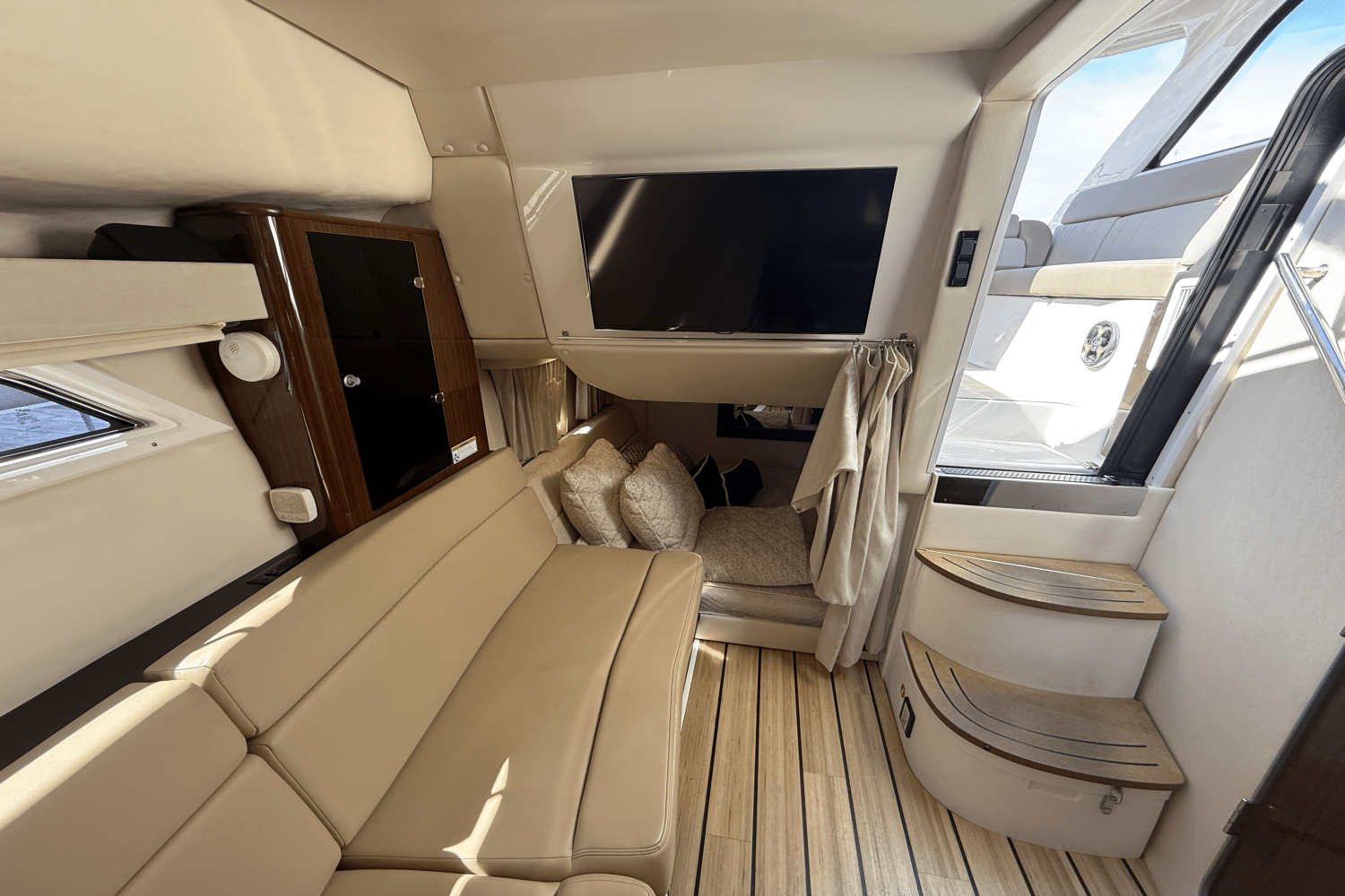 Slide: The Image of Regal 35 SPORT COUPE 2015 - 35