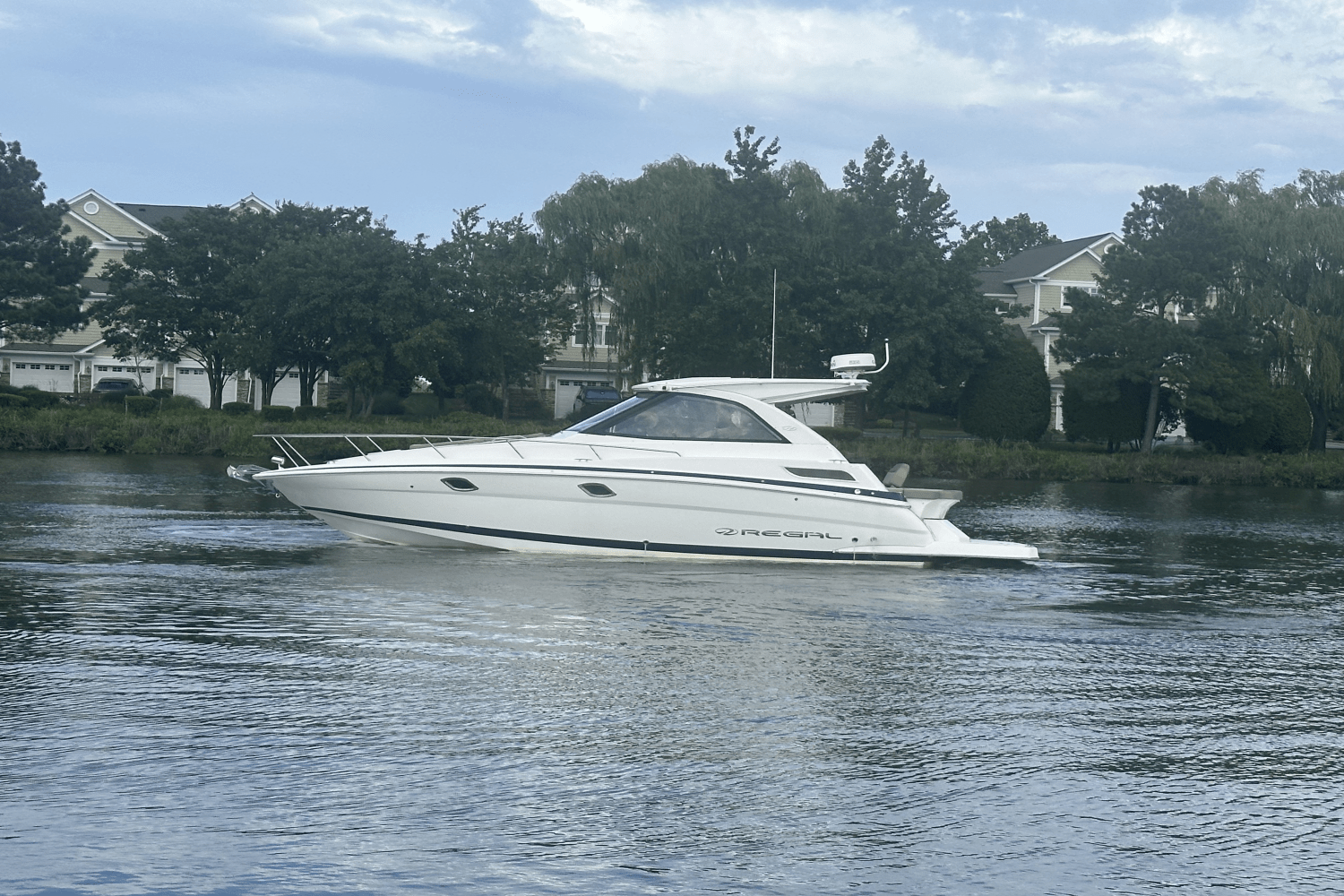 Slide: The Image of Regal 35 SPORT COUPE 2015 - 5