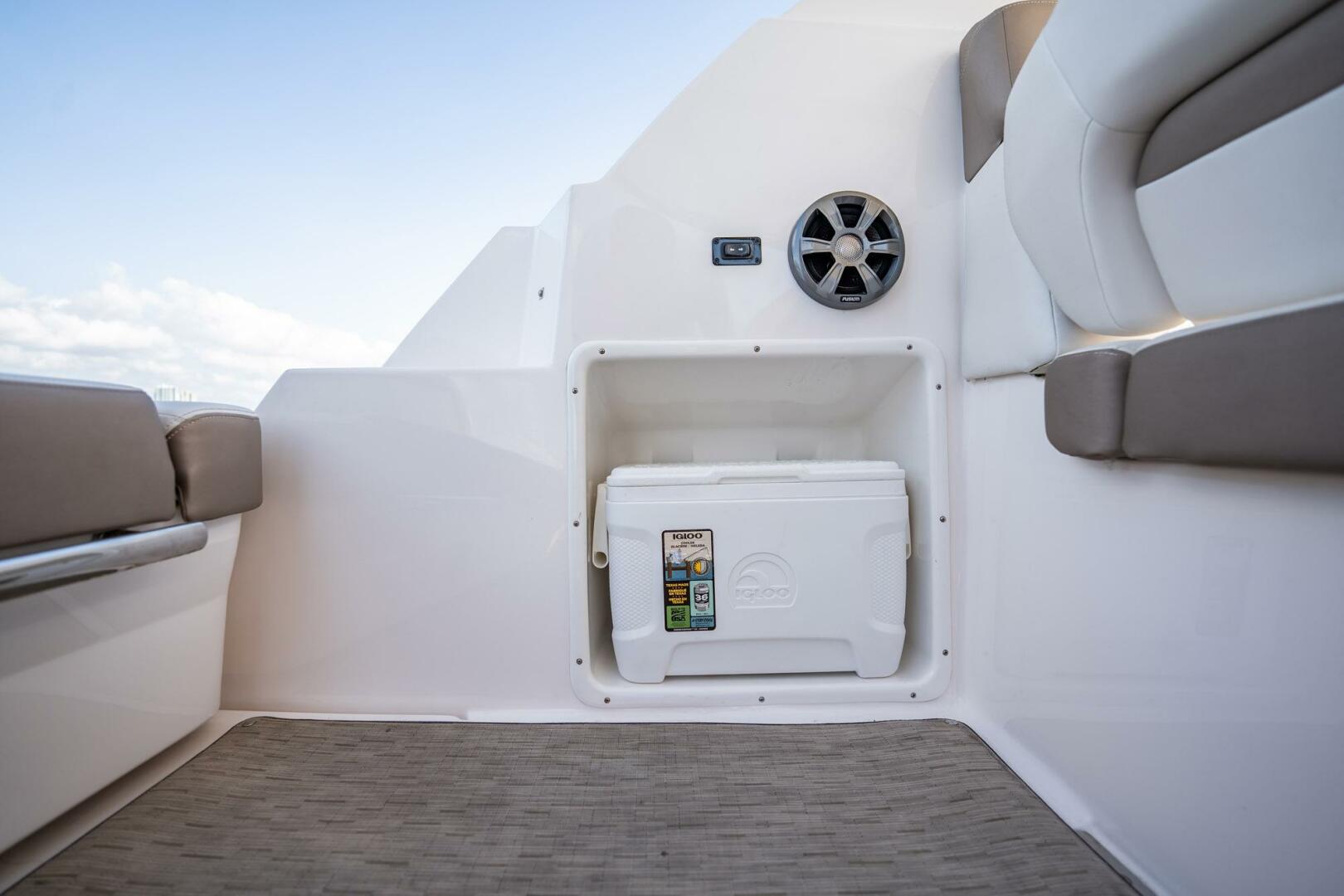 Slide: The Image of Regal 35 Sport Coupe 2018 - 5333885