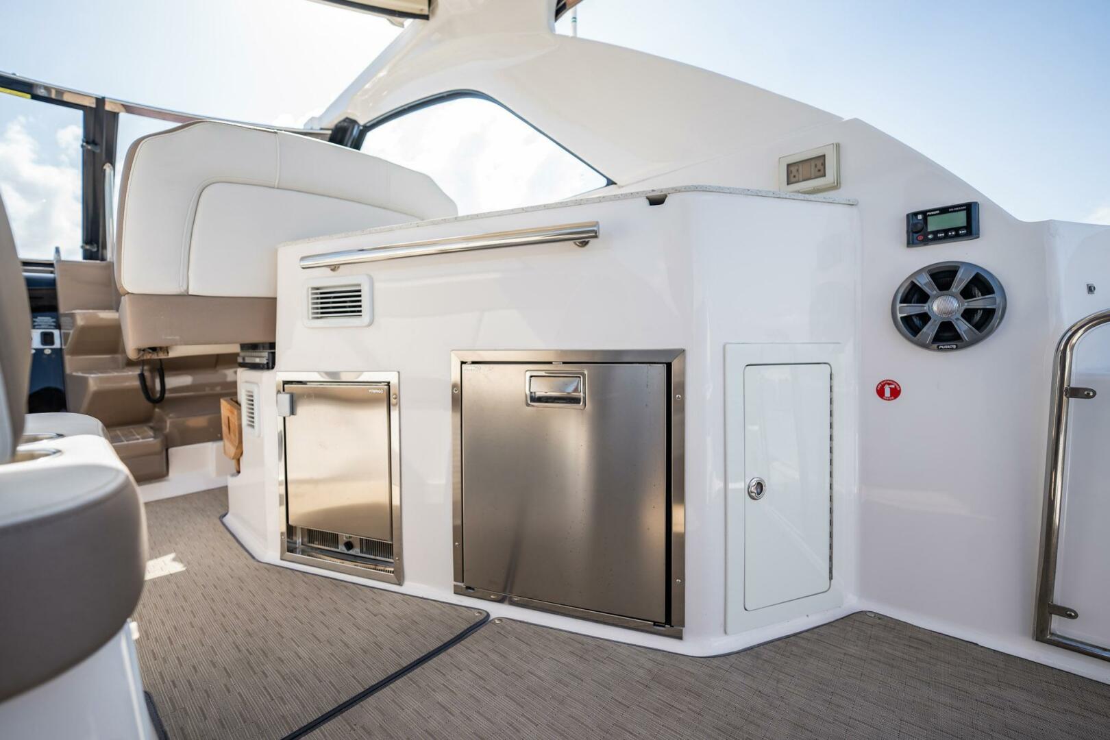 Slide: The Image of Regal 35 Sport Coupe 2018 - 5333887