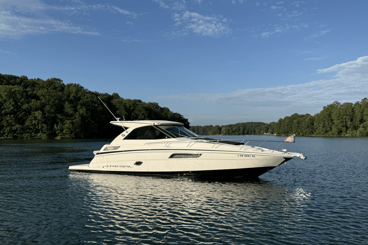 Slide: The Image of Regal 35 SPORT COUPE 2021 - 10