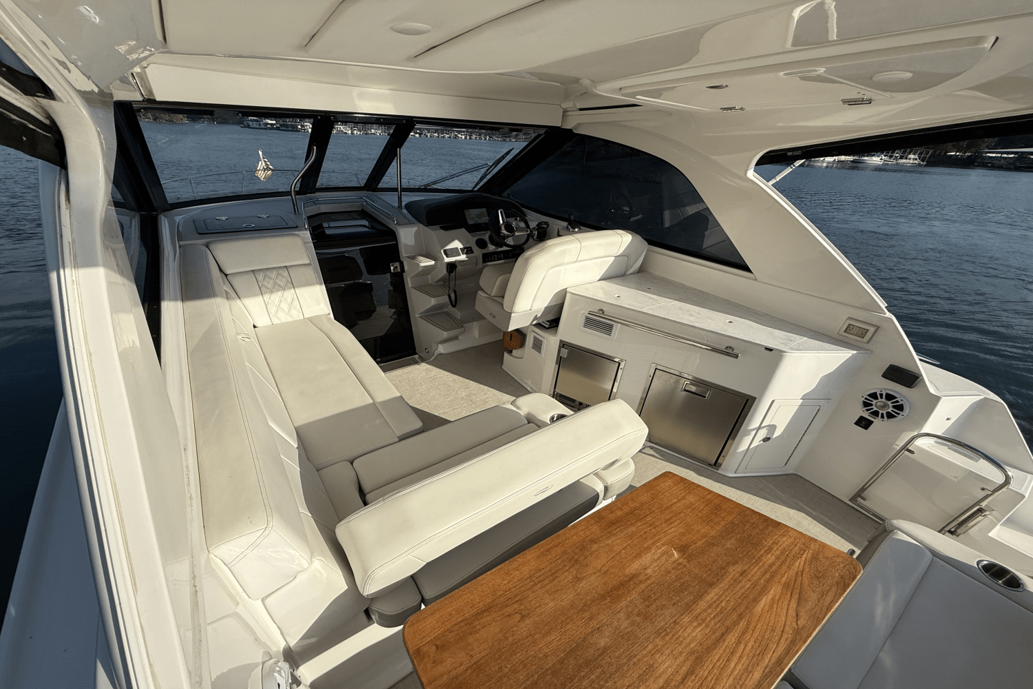 Slide: The Image of Regal 35 SPORT COUPE 2021 - 16