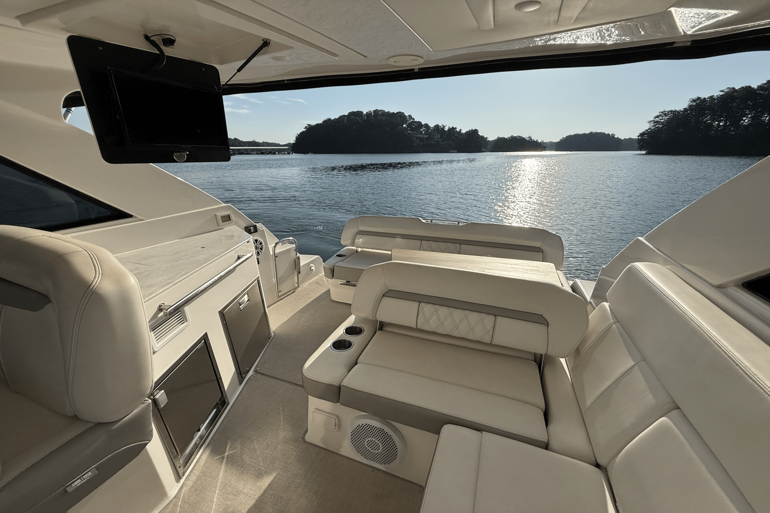 Slide: The Image of Regal 35 SPORT COUPE 2021 - 22