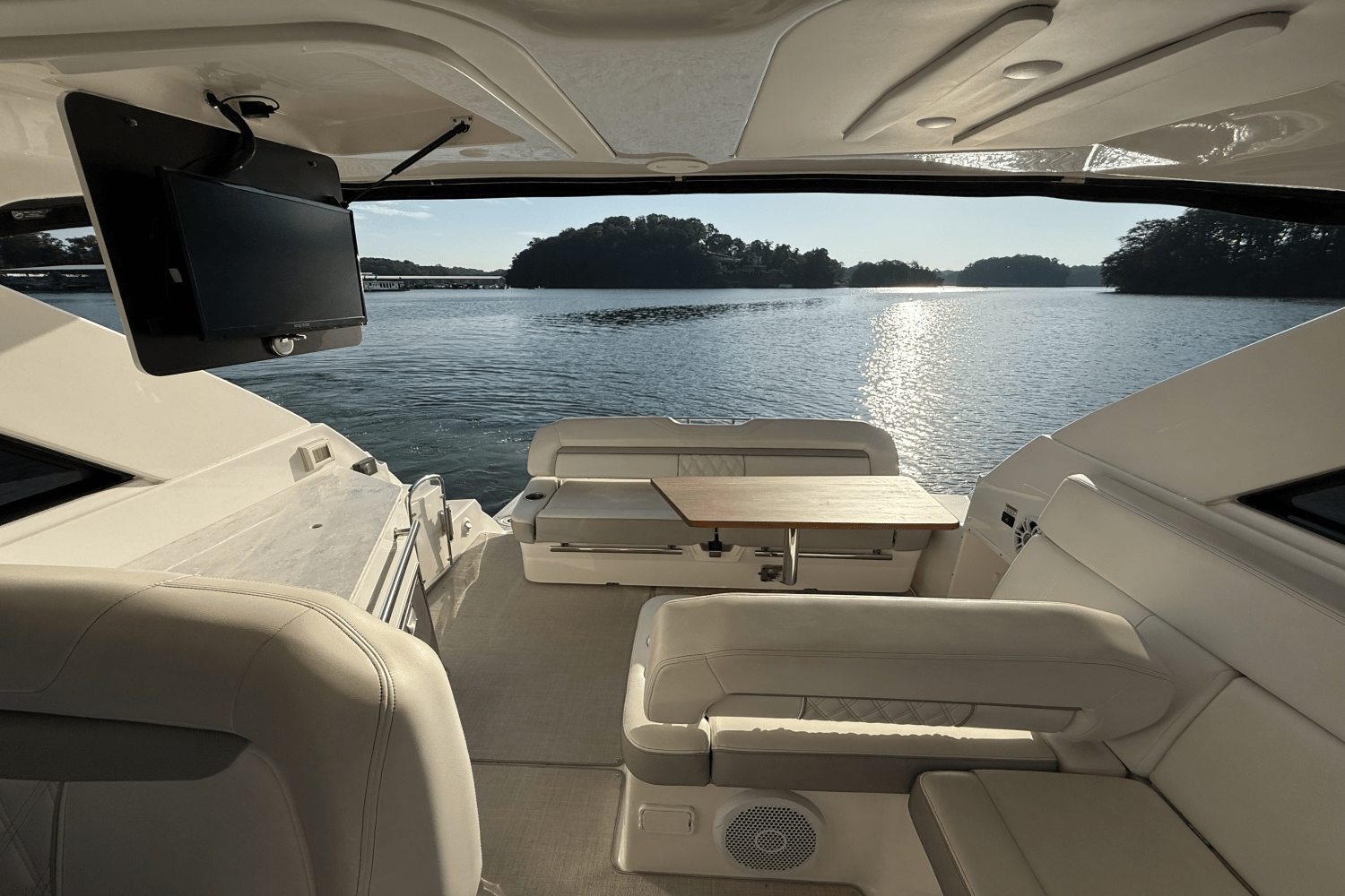 Slide: The Image of Regal 35 SPORT COUPE 2021 - 23