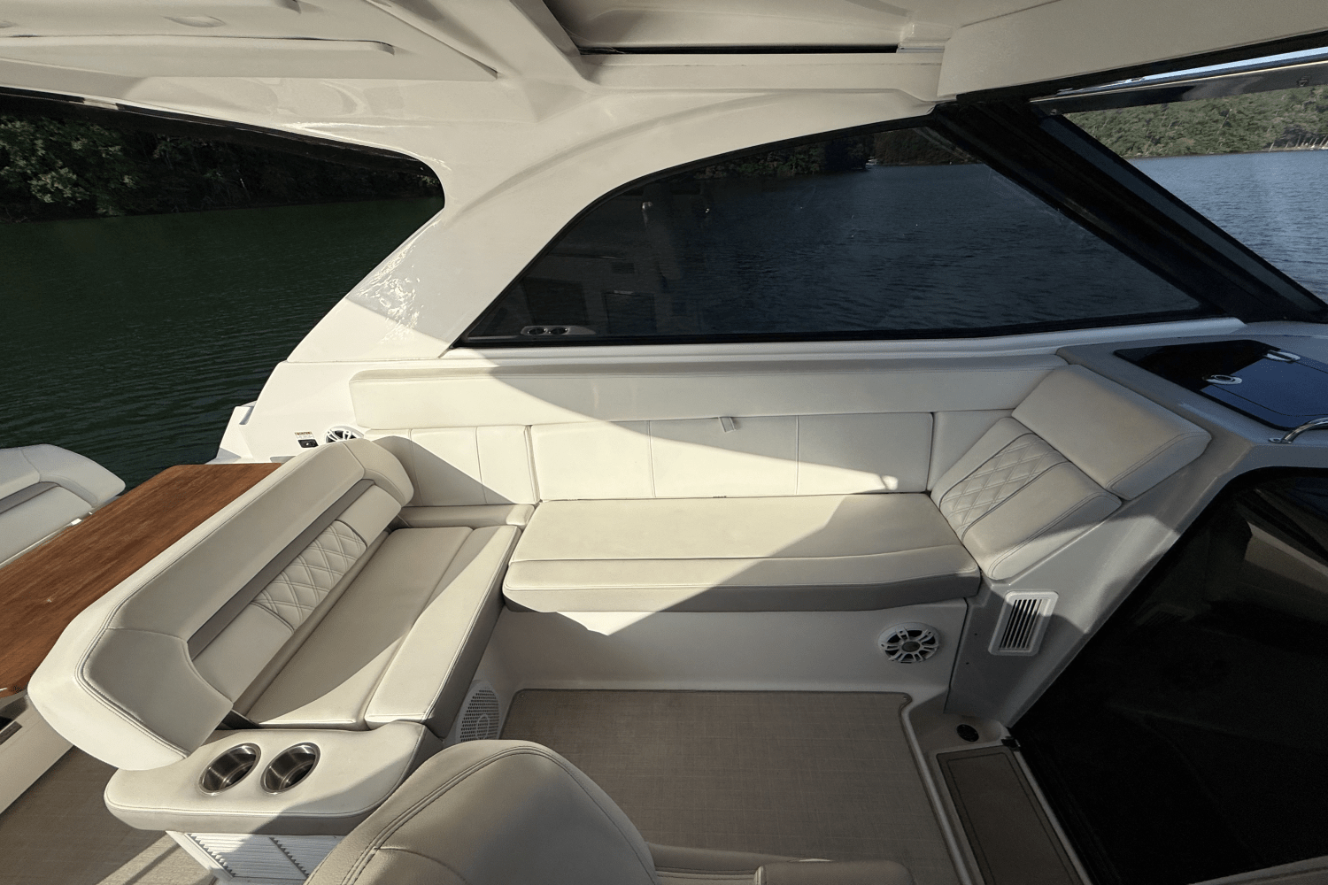 Slide: The Image of Regal 35 SPORT COUPE 2021 - 25