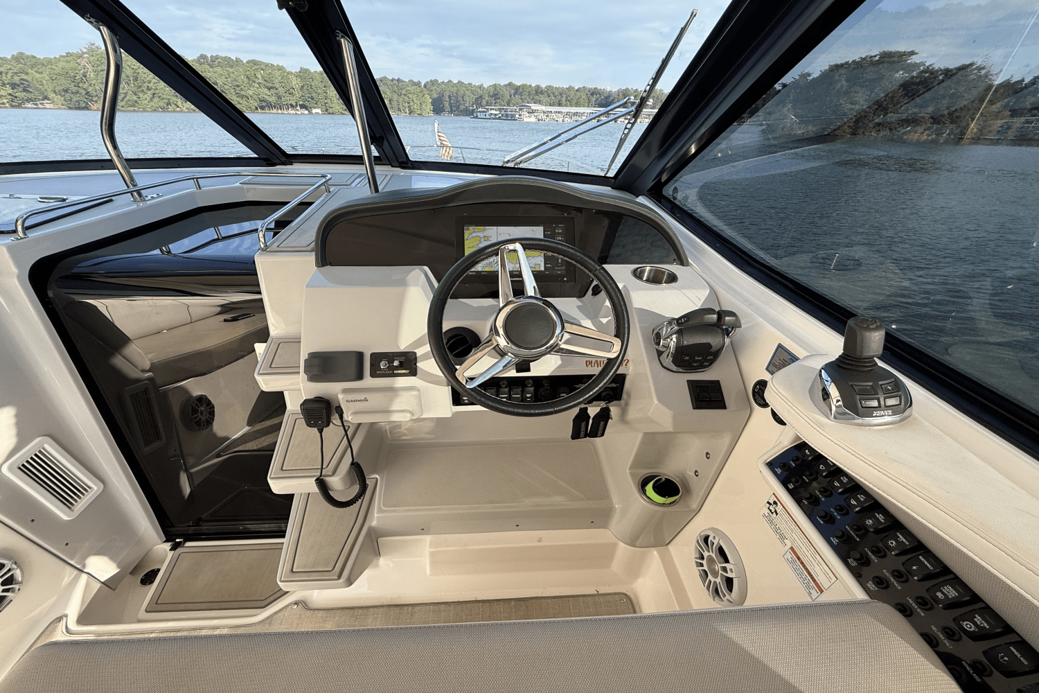 Slide: The Image of Regal 35 SPORT COUPE 2021 - 30