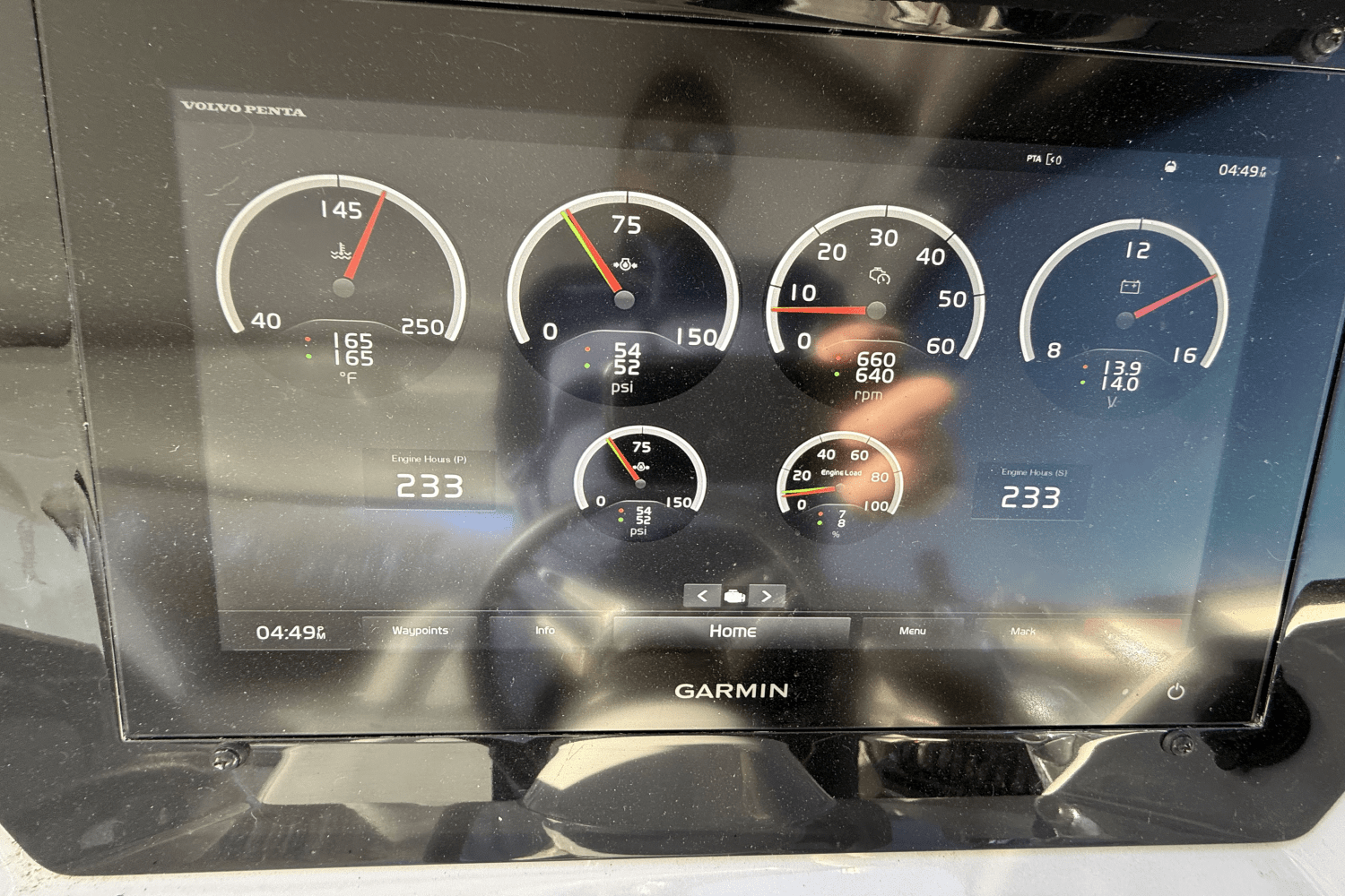 Slide: The Image of Regal 35 SPORT COUPE 2021 - 32