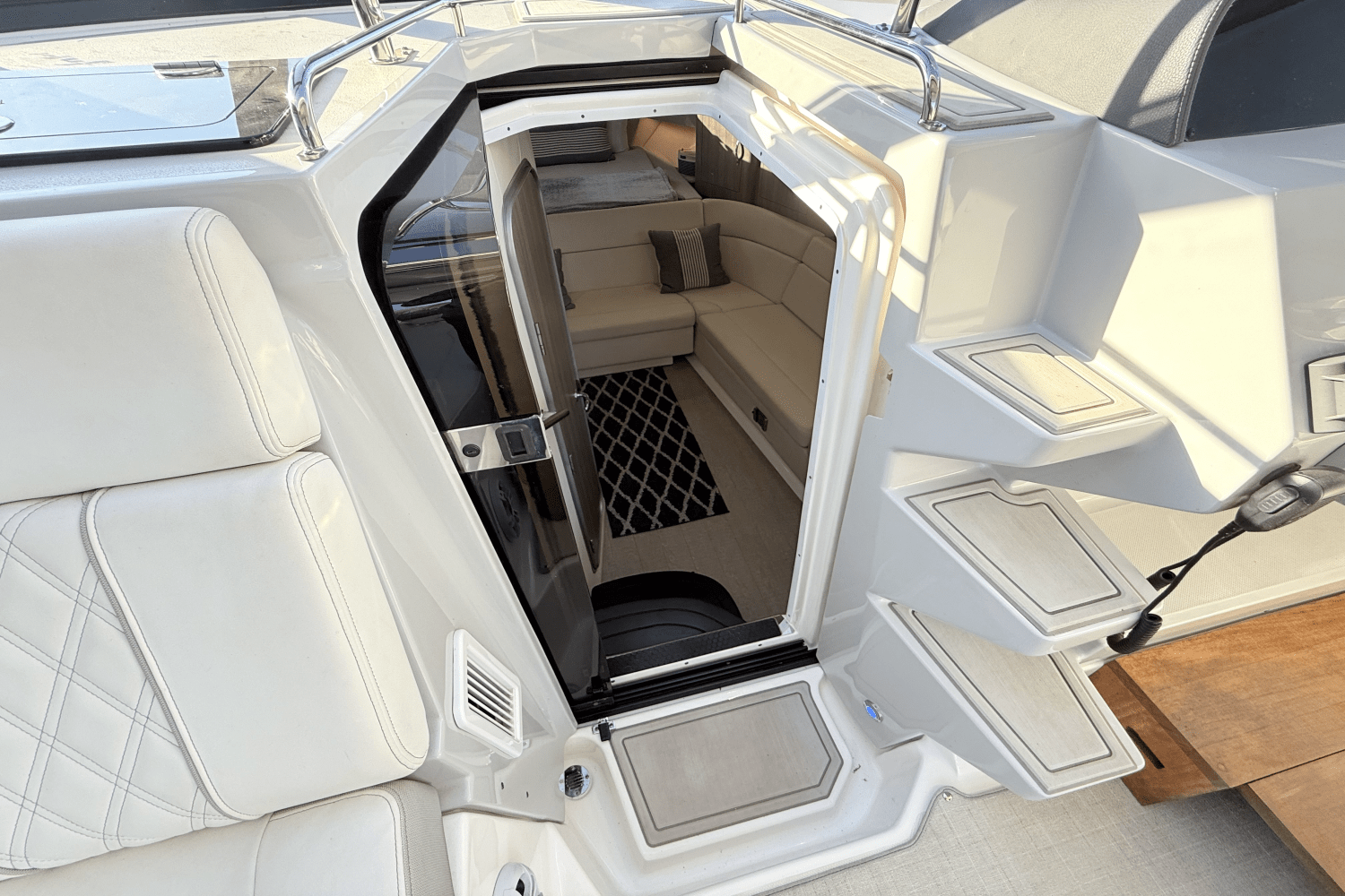 Slide: The Image of Regal 35 SPORT COUPE 2021 - 40