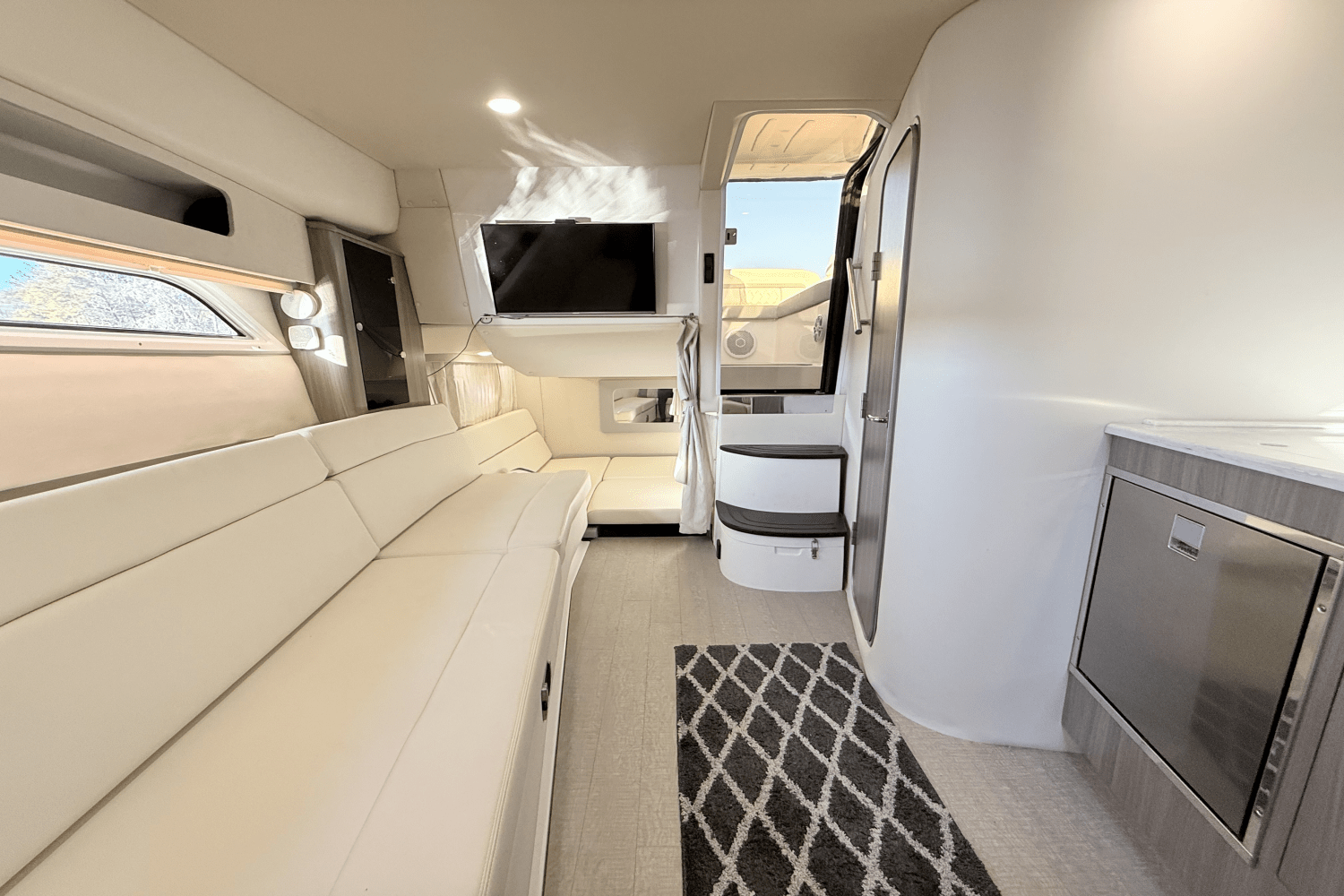 Slide: The Image of Regal 35 SPORT COUPE 2021 - 52