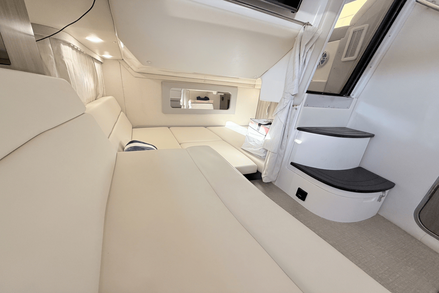 Slide: The Image of Regal 35 SPORT COUPE 2021 - 53