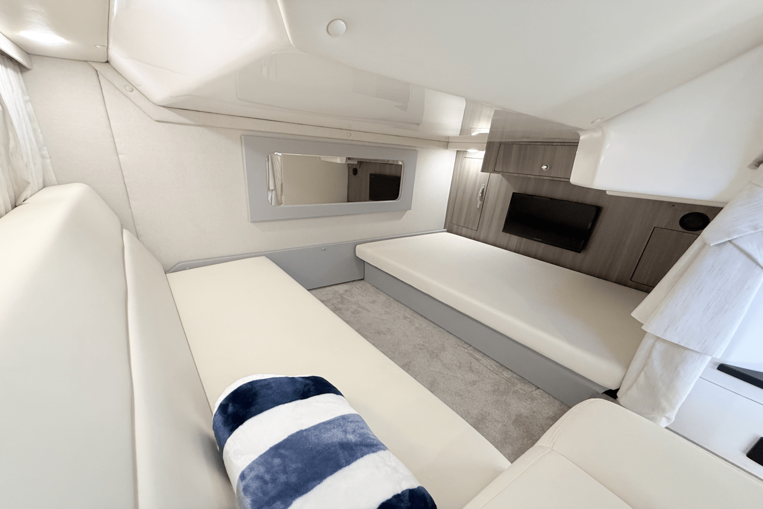 Slide: The Image of Regal 35 SPORT COUPE 2021 - 56