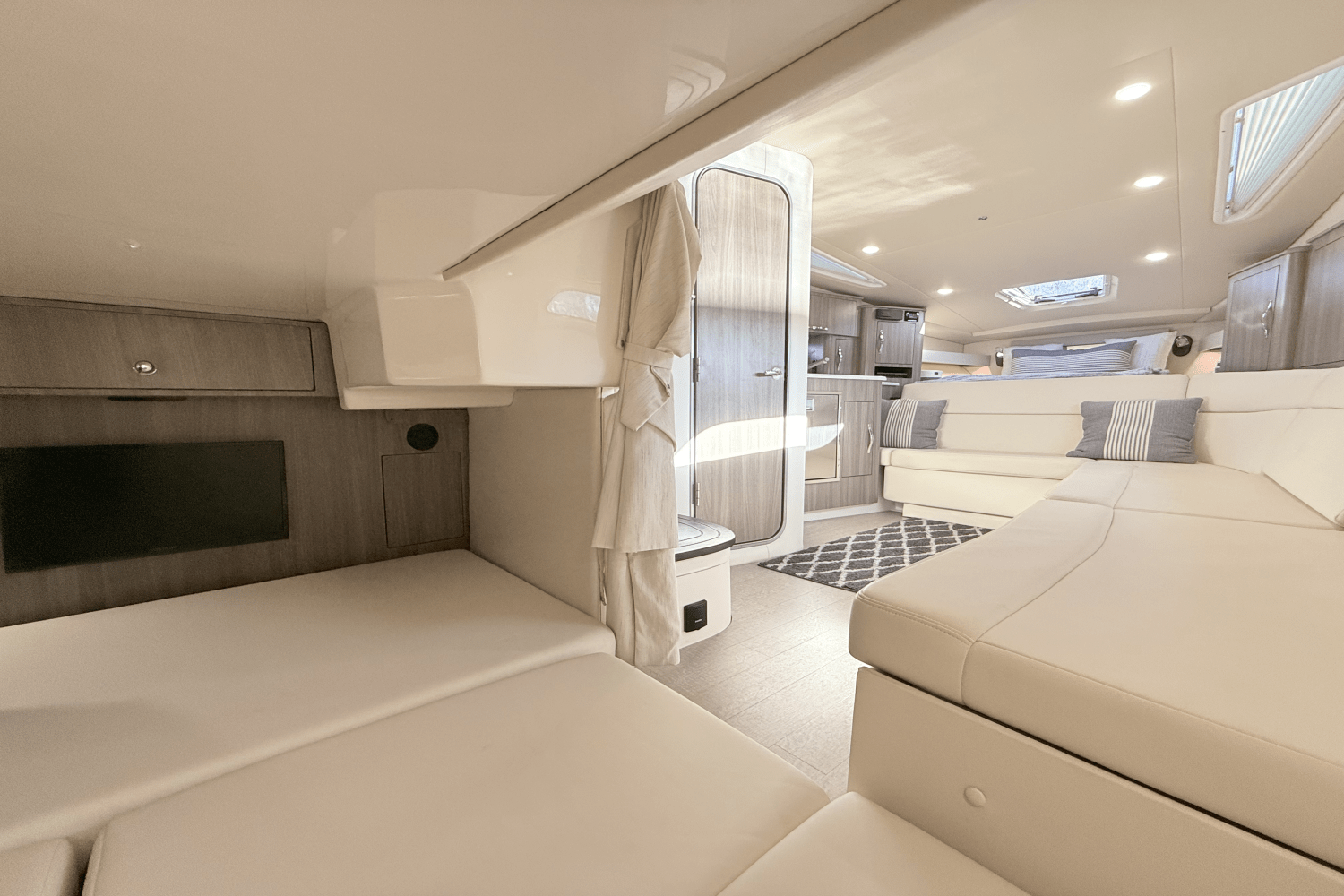 Slide: The Image of Regal 35 SPORT COUPE 2021 - 59