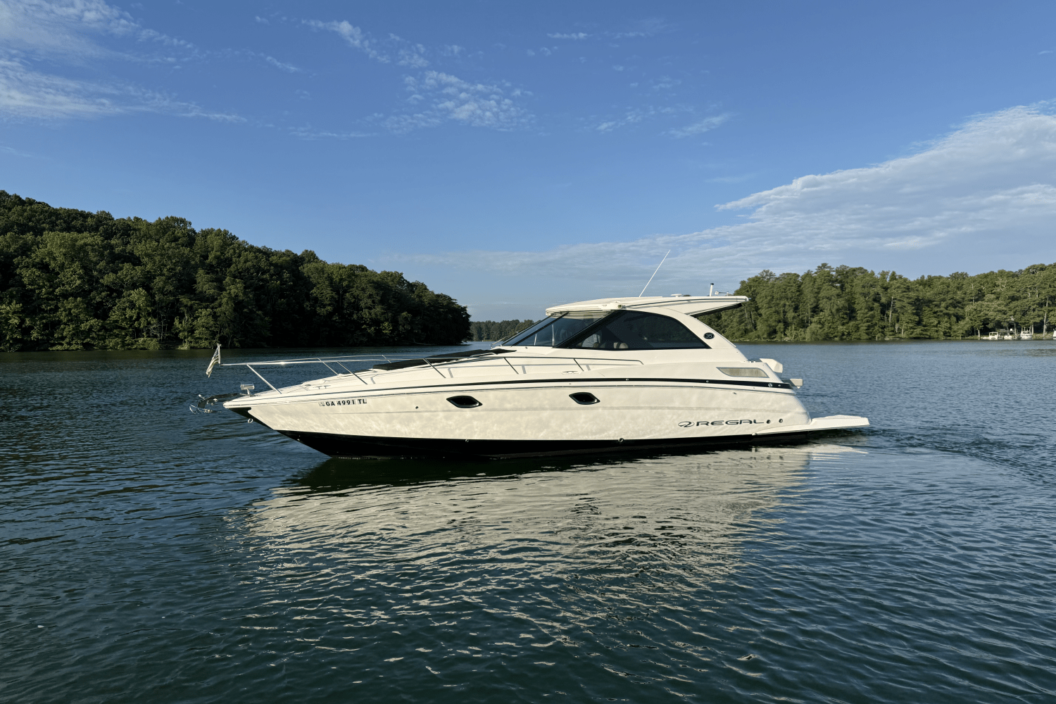 Slide: The Image of Regal 35 SPORT COUPE 2021 - 6