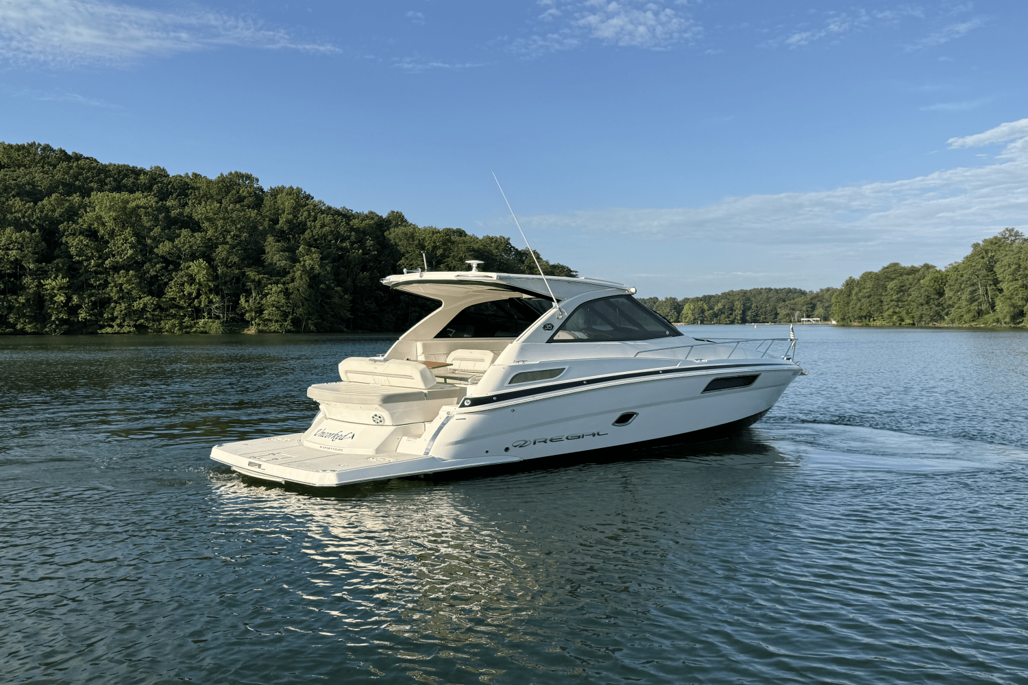 Slide: The Image of Regal 35 SPORT COUPE 2021 - 9