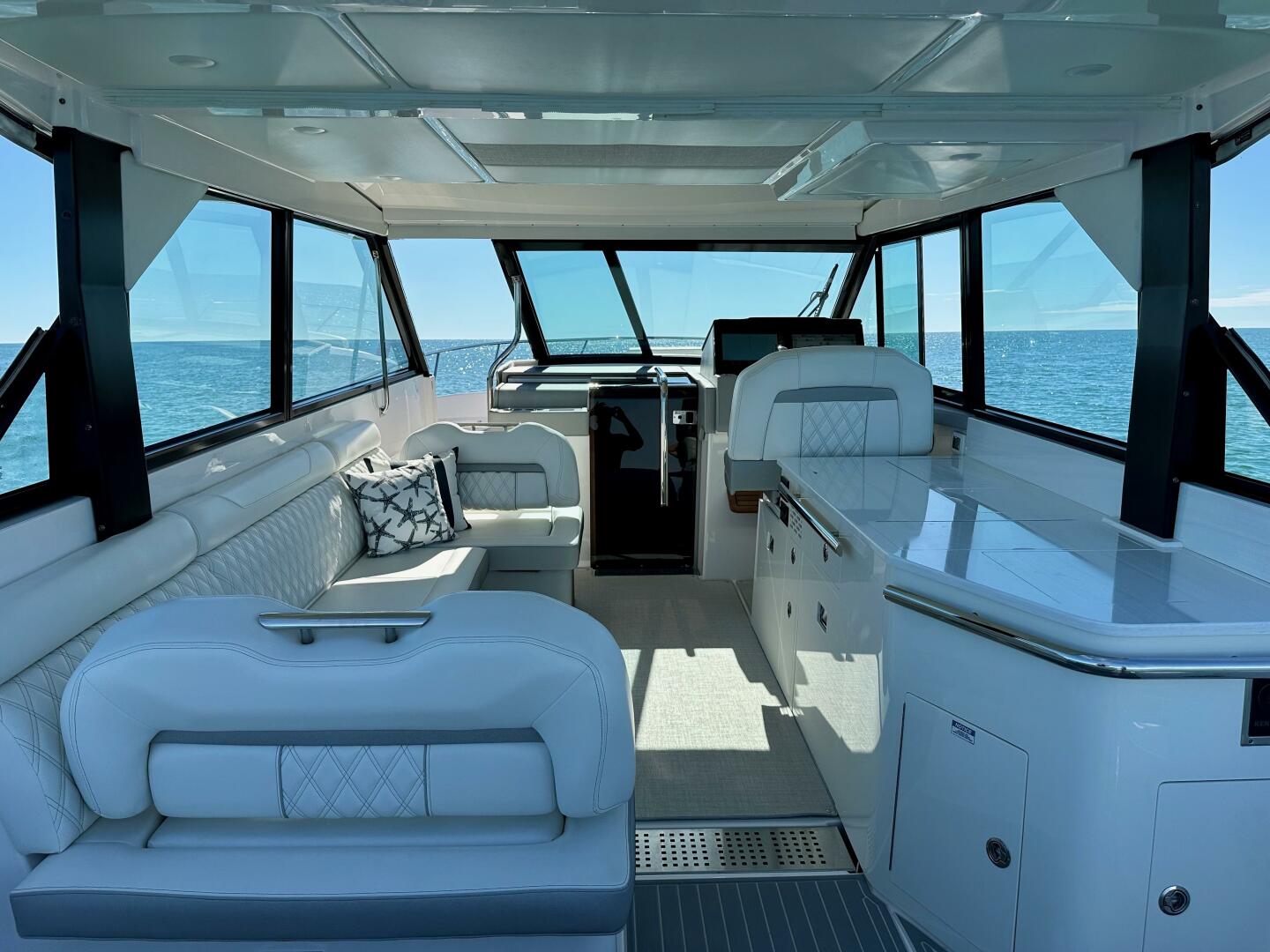 Slide: The Image of 2021 Regal 36XO- Salon - 5281100