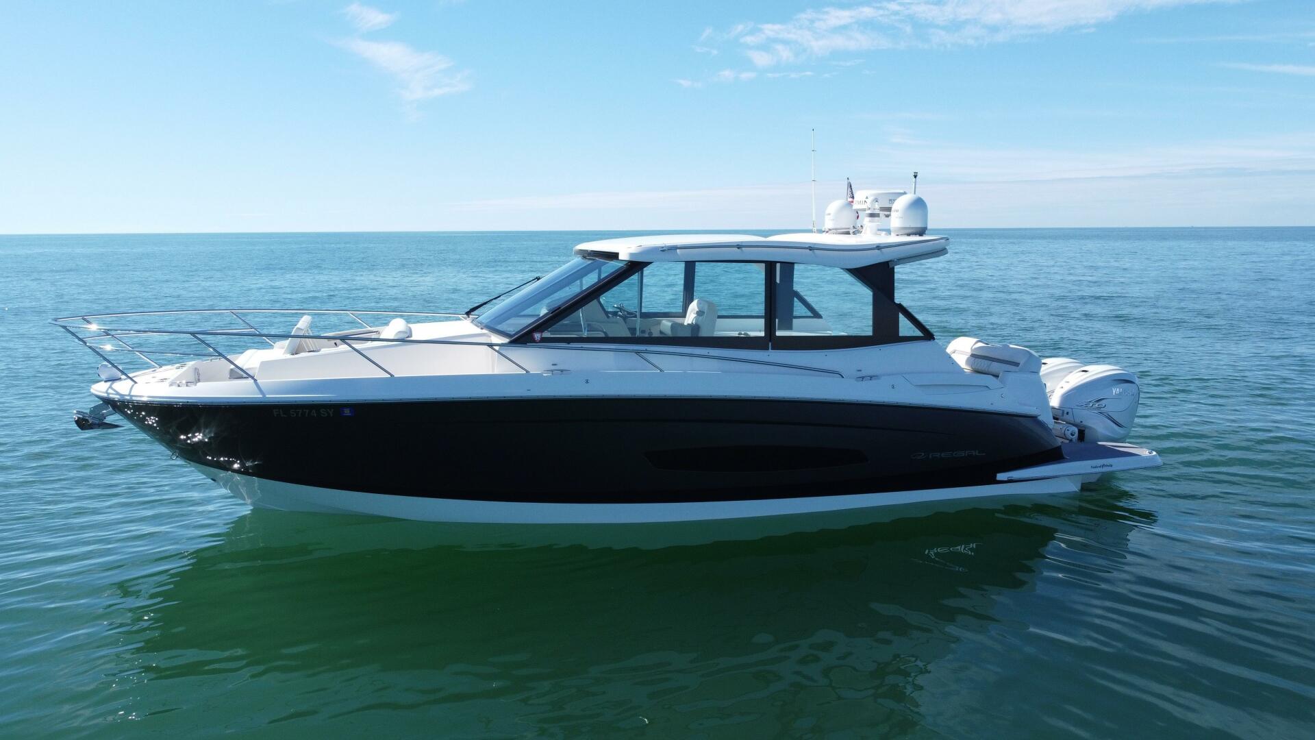 Slide: The Image of 2021 Regal 36XO - 5281073