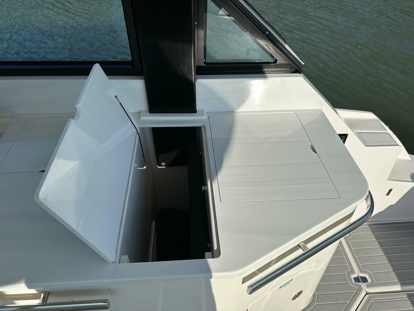 Slide: The Image of 2021 Regal 36XO- Grilling Station - 5281131