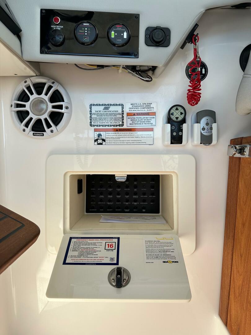 Slide: The Image of Regal 36 XO 2021 - 5281151