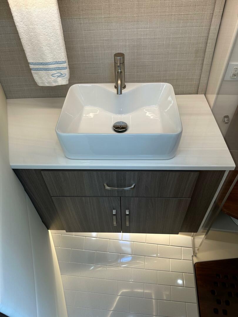 Slide: The Image of 2021 Regal 36XO- Head - 5281162