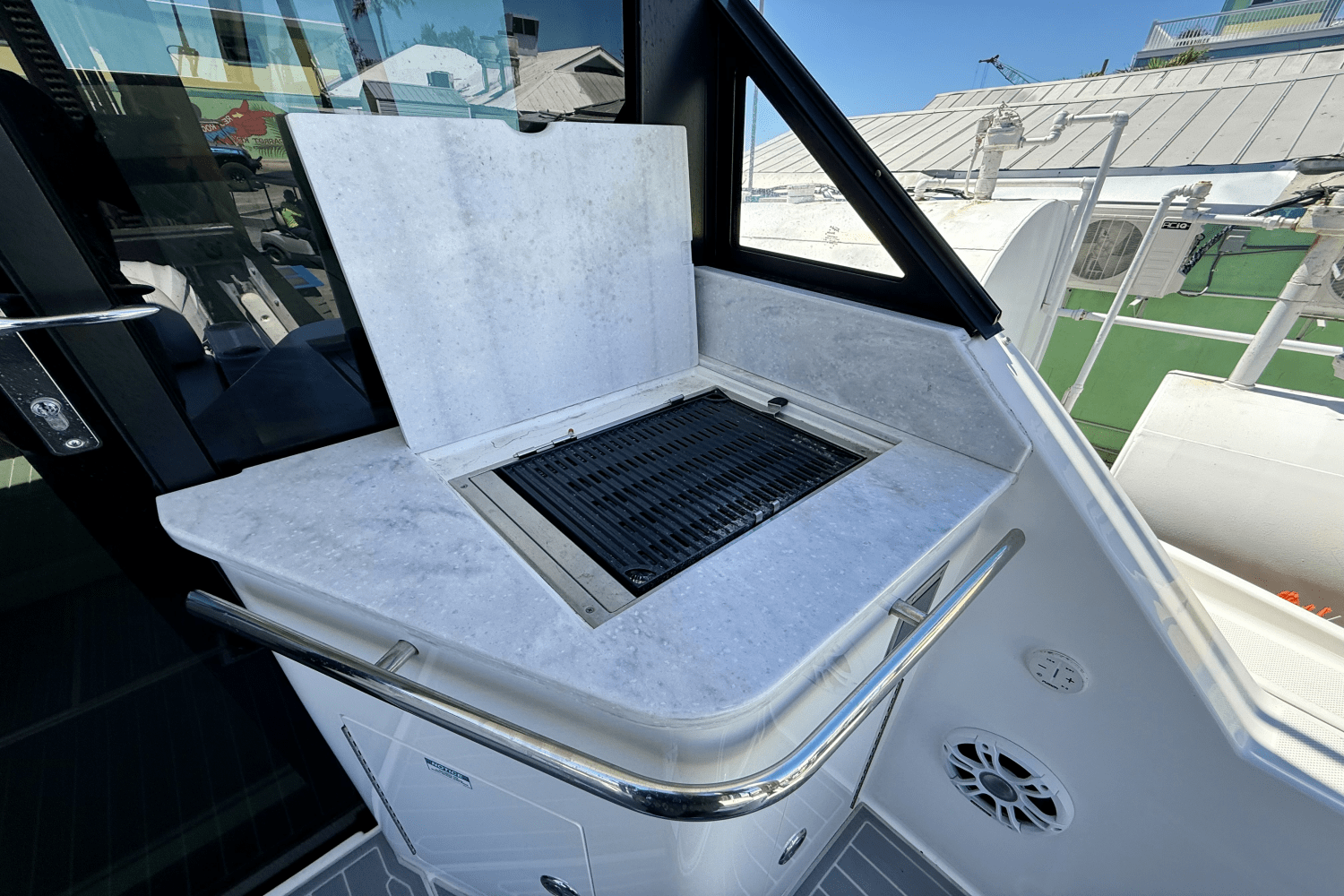 Slide: The Image of Regal 36 XO 2023 - 28