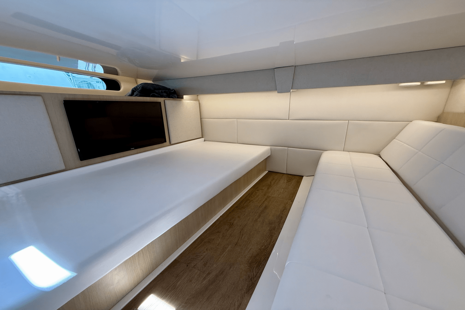 Slide: The Image of Regal 36 XO 2023 - 47
