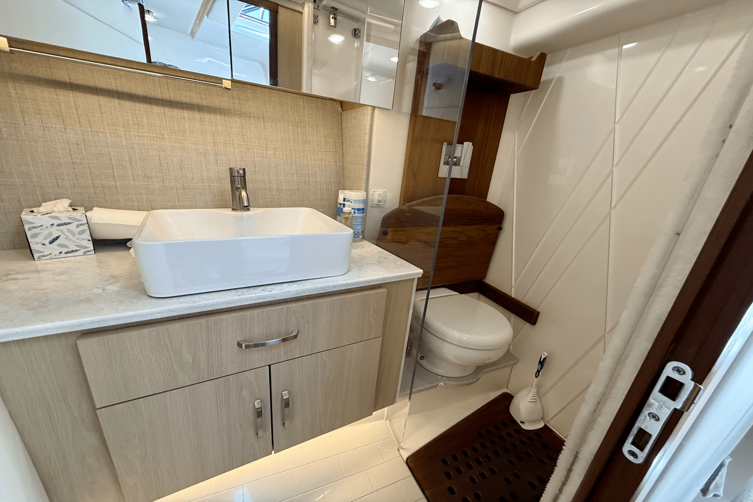 Slide: The Image of Regal 36 XO 2023 - 48