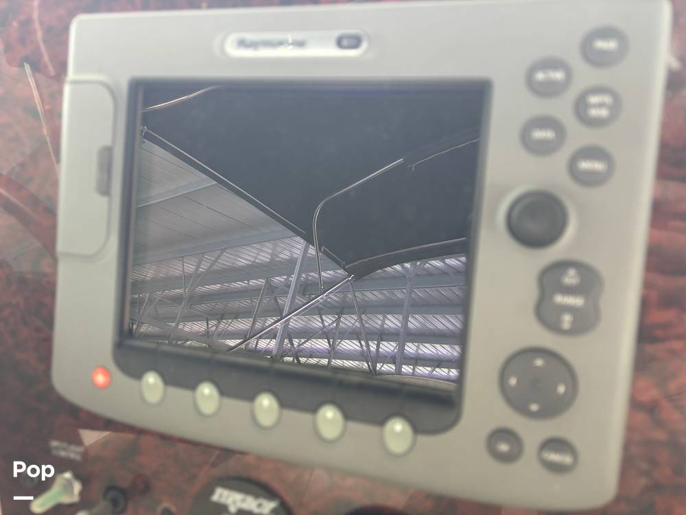 Slide: The Image of Regal 3880 Commodore 2006 - 26