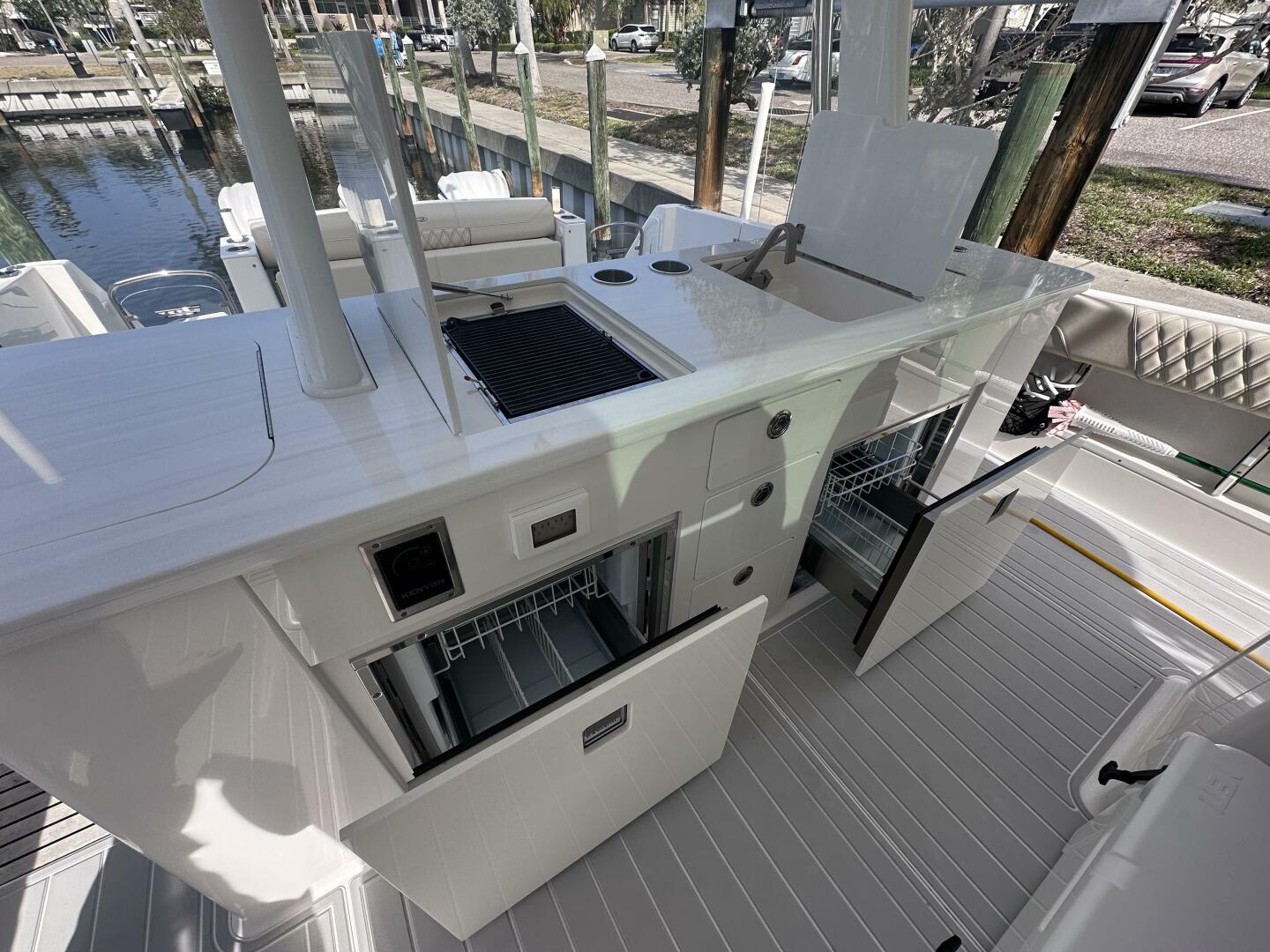 Slide: The Image of Regal 38 SAV 2023 - 5240861