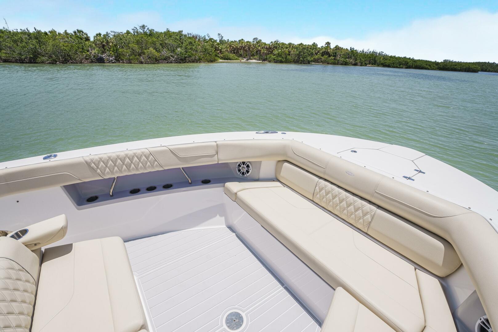 Slide: The Image of Regal 38 SAV 2023 - 5376346