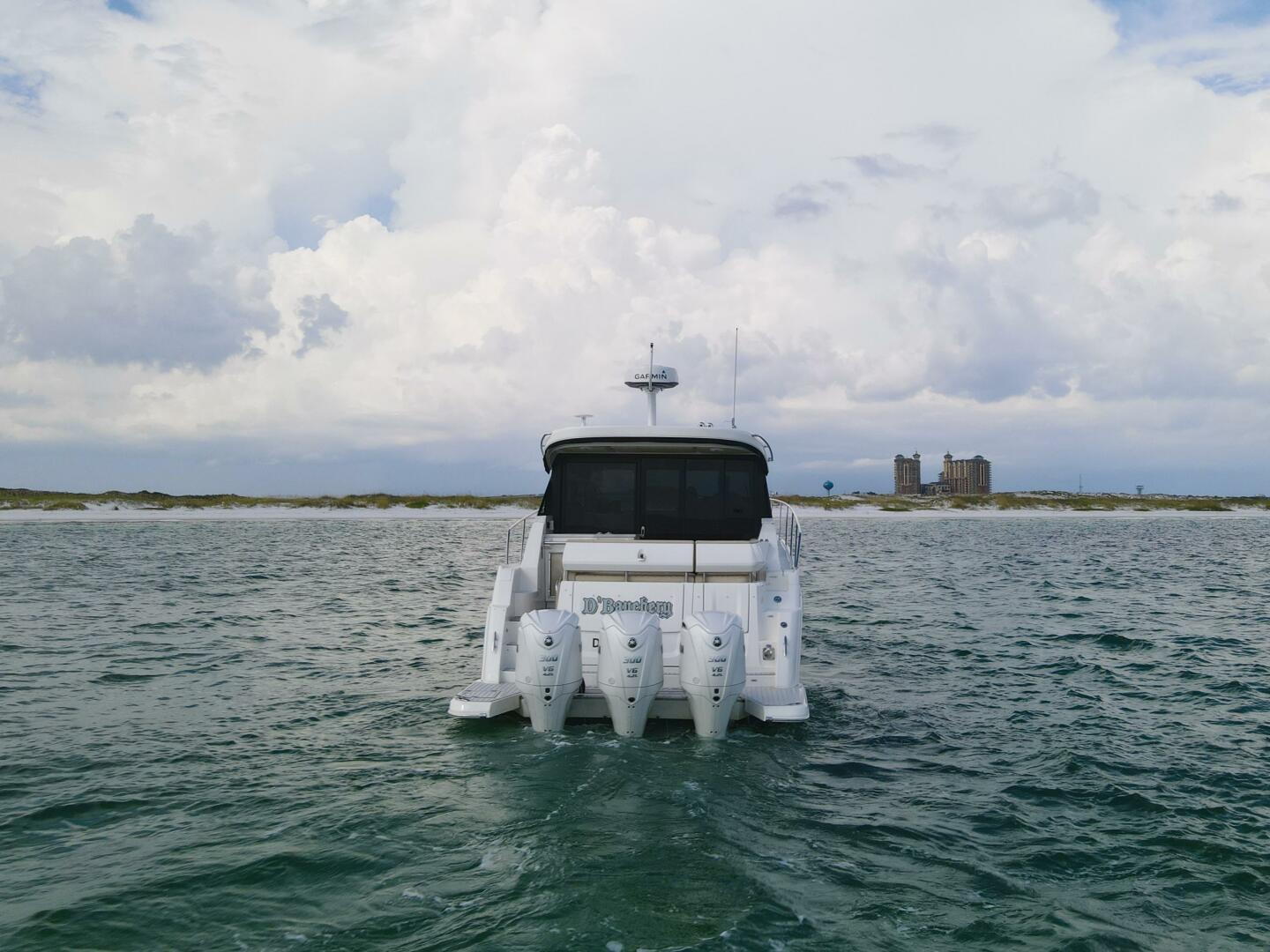 Slide: The Image of 2022 Regal 38XO- Transom - 4623759
