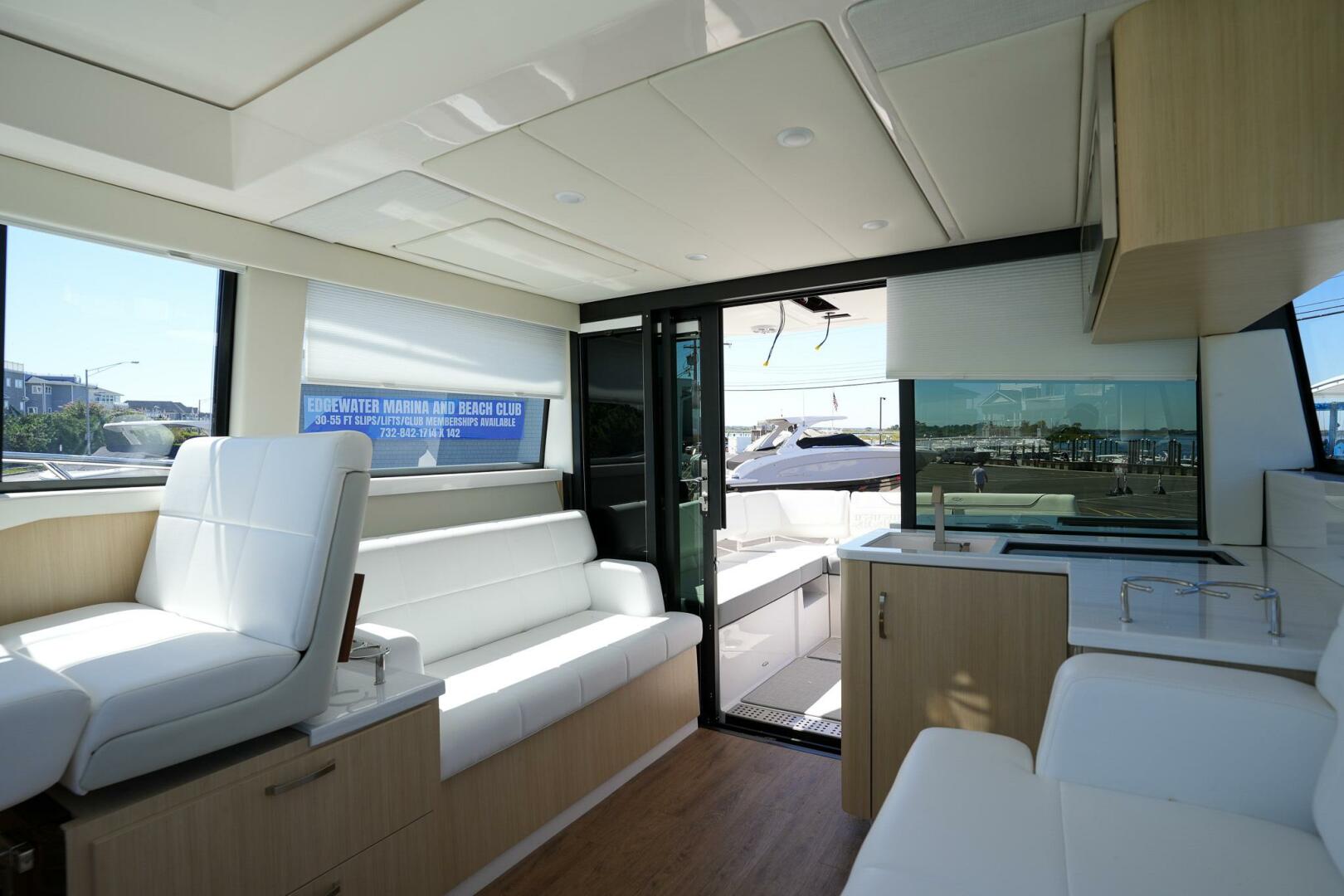 Slide: The Image of Regal 38 XO 2025 - 4655098