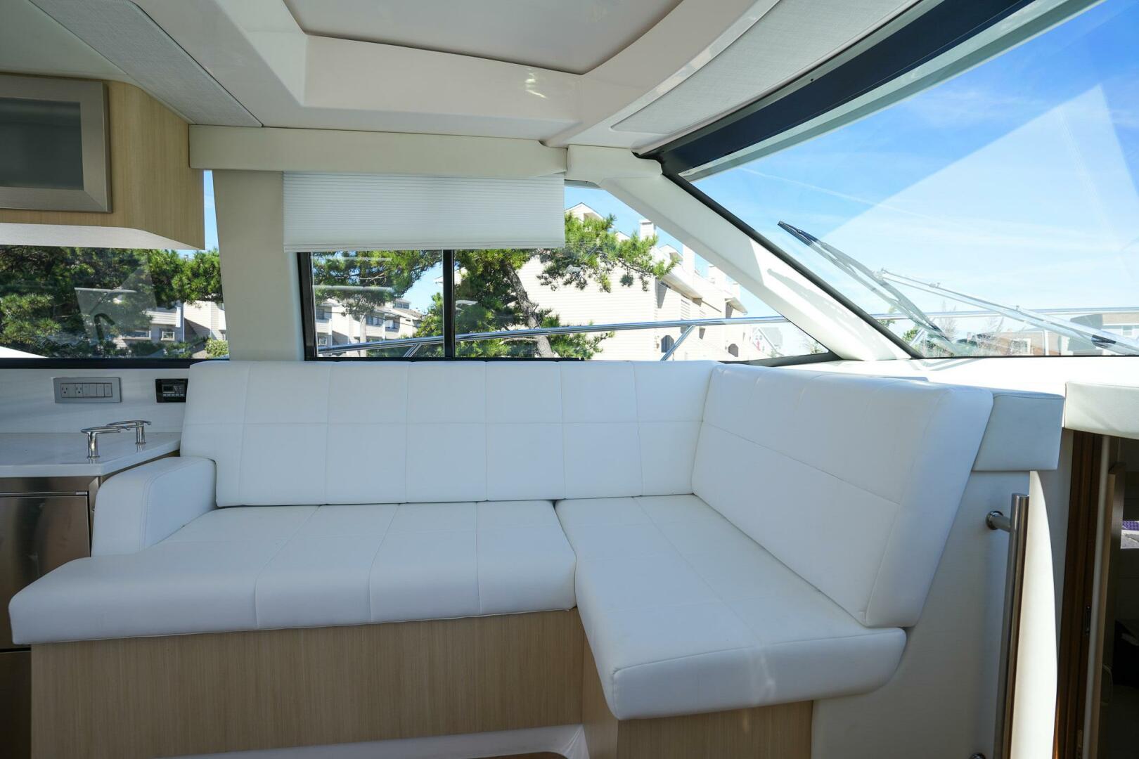 Slide: The Image of Regal 38 XO 2025 - 4655103