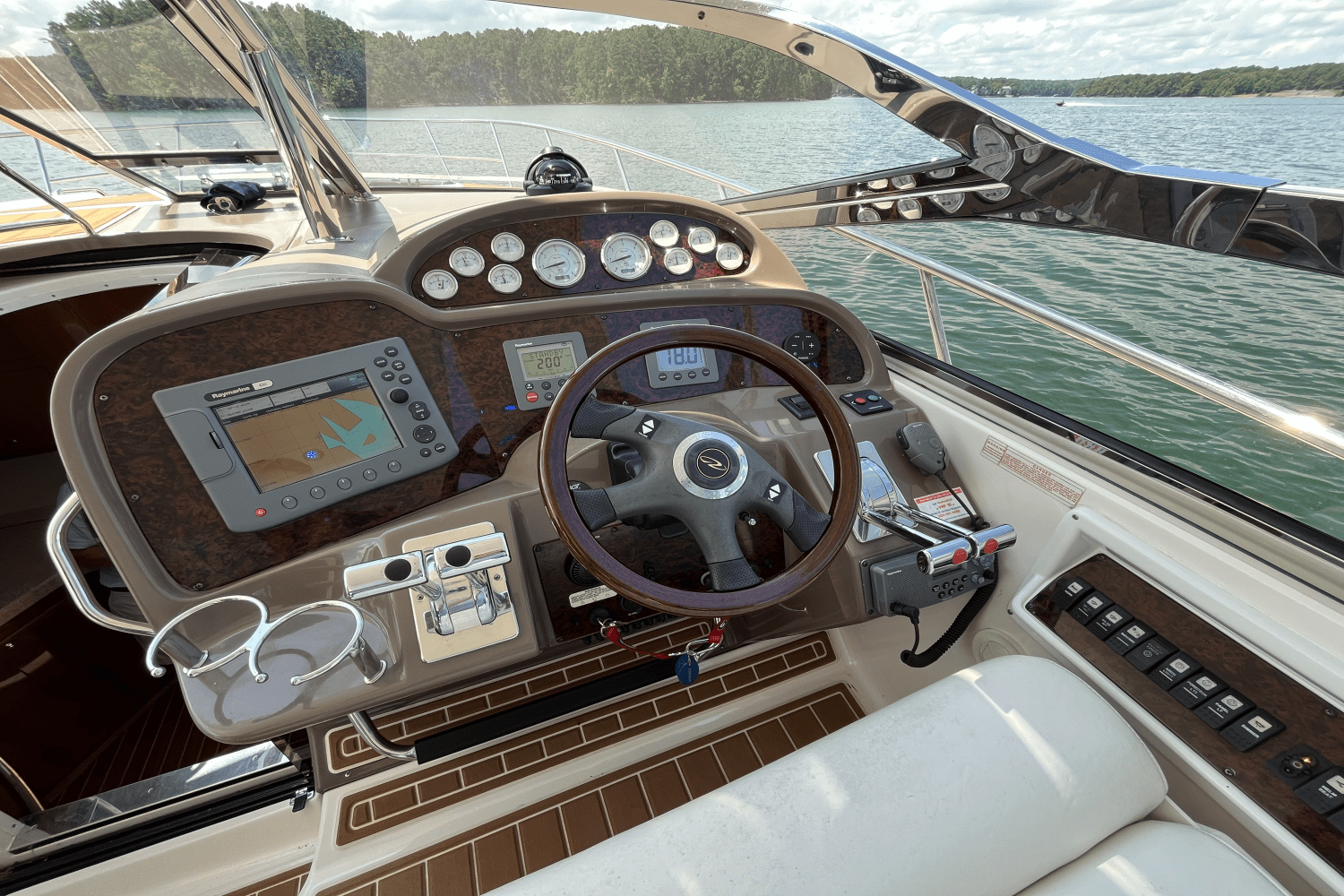 Slide: The Image of Regal 4060 COMMODORE 2006 - 20