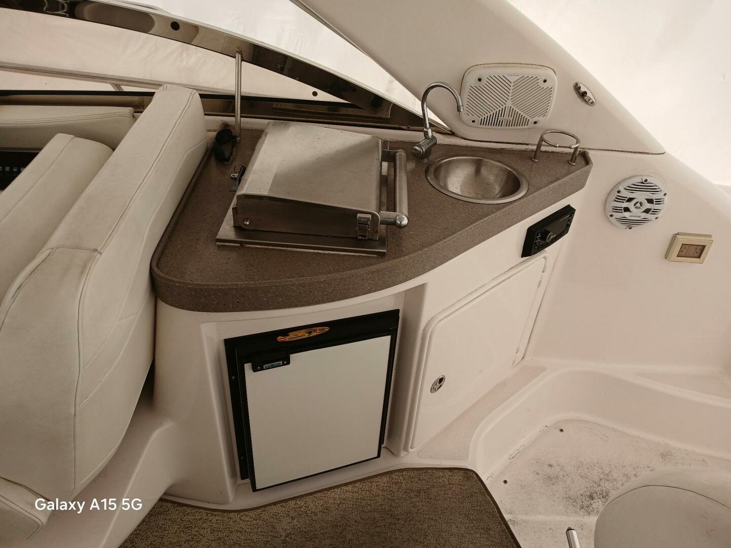 Slide: The Image of Regal 4060 Sport Yacht 2009 - 5162259