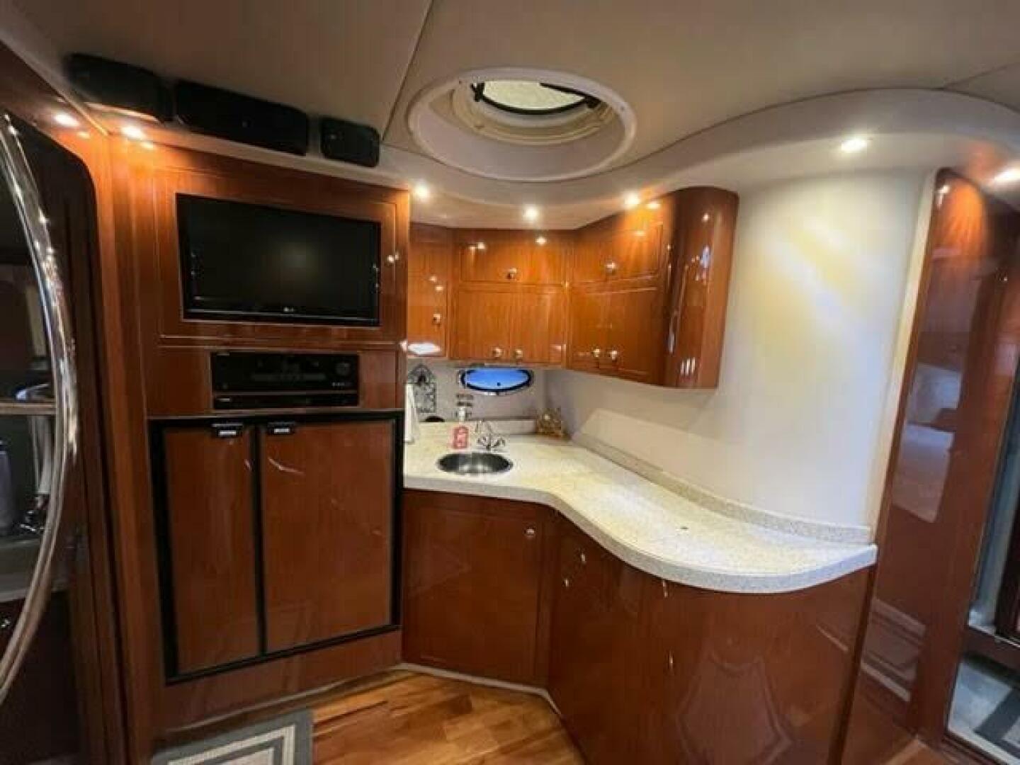 Slide: The Image of Regal 4060 Sport Yacht 2009 - 5162246