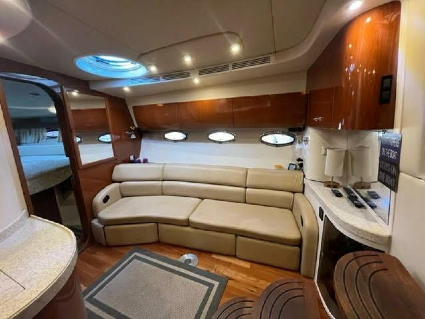 Slide: The Image of Regal 4060 Sport Yacht 2009 - 5162247