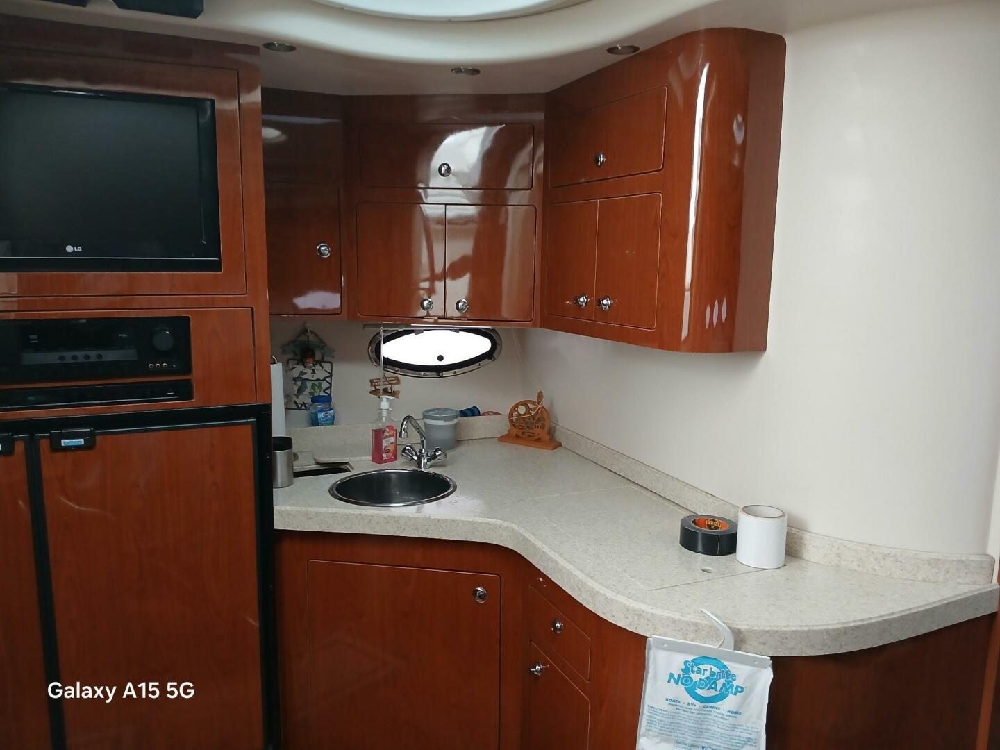 Slide: The Image of Regal 4060 Sport Yacht 2009 - 5162276