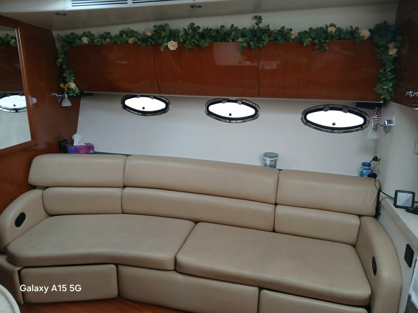 Slide: The Image of Regal 4060 Sport Yacht 2009 - 5162284