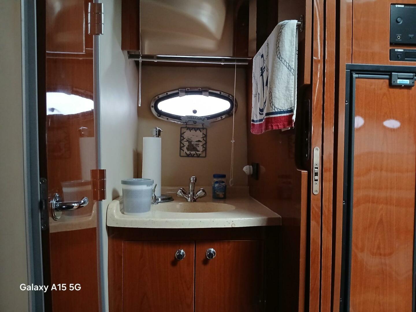 Slide: The Image of Regal 4060 Sport Yacht 2009 - 5162302