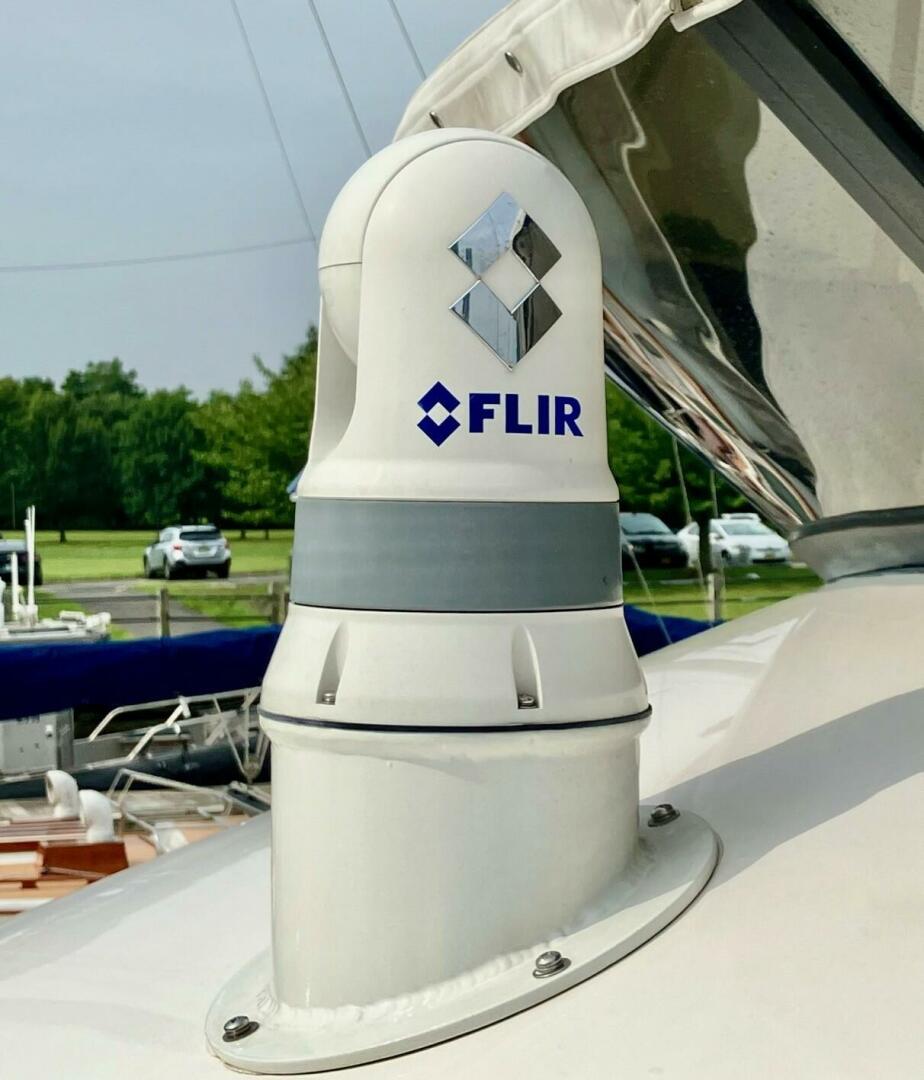 Slide: The Image of Regal 42 Fly 2017 - 4644726