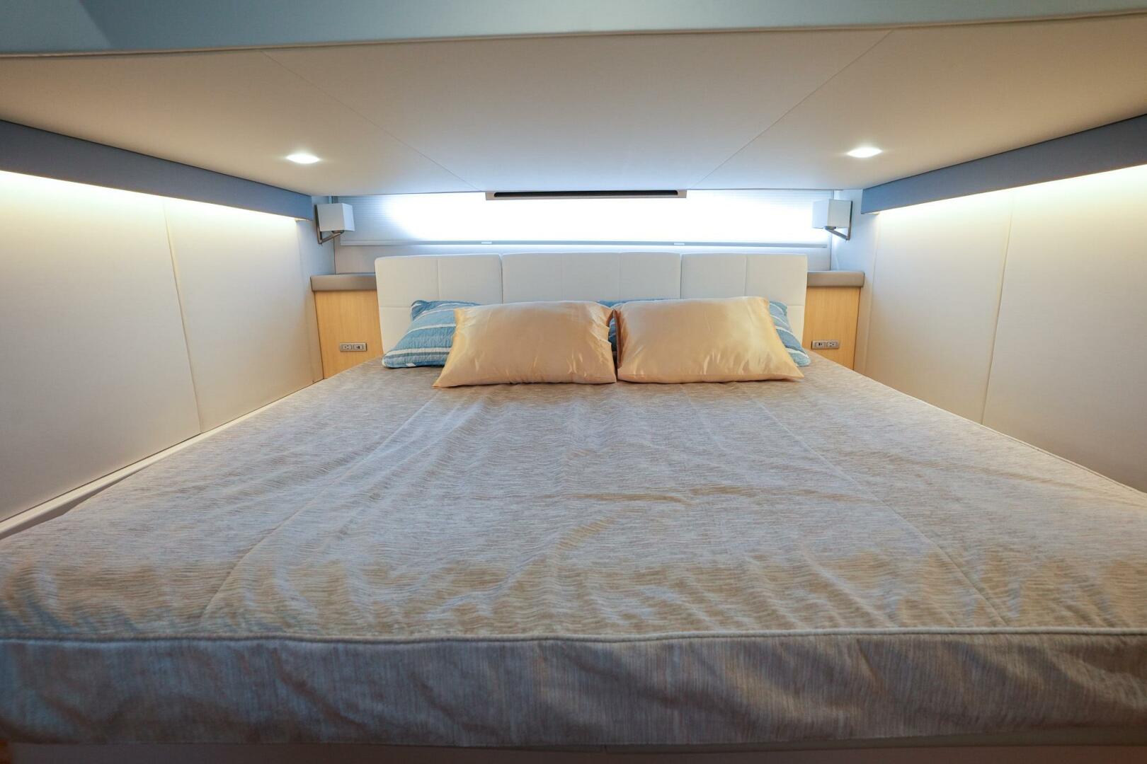 Slide: The Image of Regal 42 FXO 2024 - 5434534