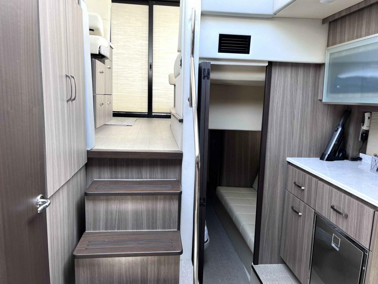 Slide: The Image of Regal 42 Grande Coupe 2022 - 5018209
