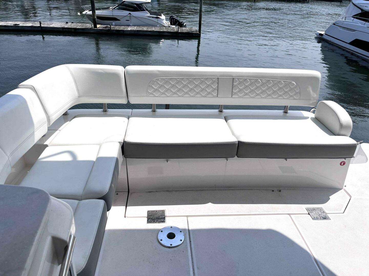 Slide: The Image of Regal 42 Grande Coupe 2022 - 5018212
