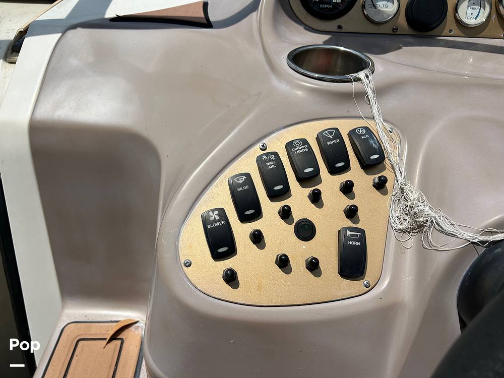 Slide: The Image of Regal Commodore 2465 2002 - 24
