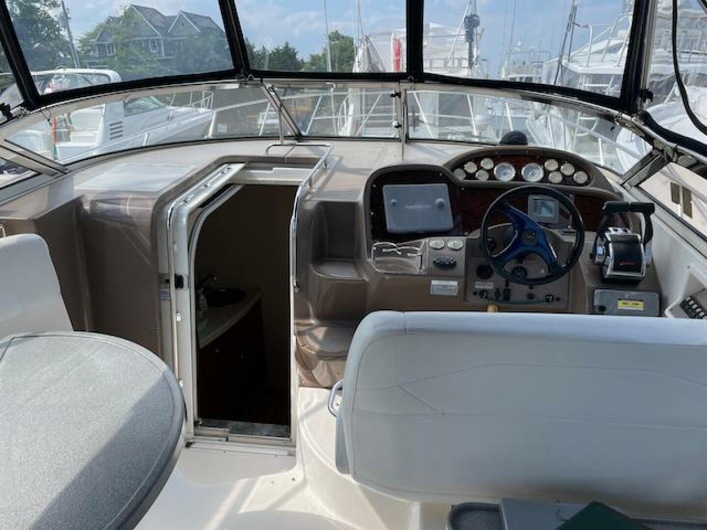 Slide: The Image of Regal Commodore 3560 IO 2005 - 4789105